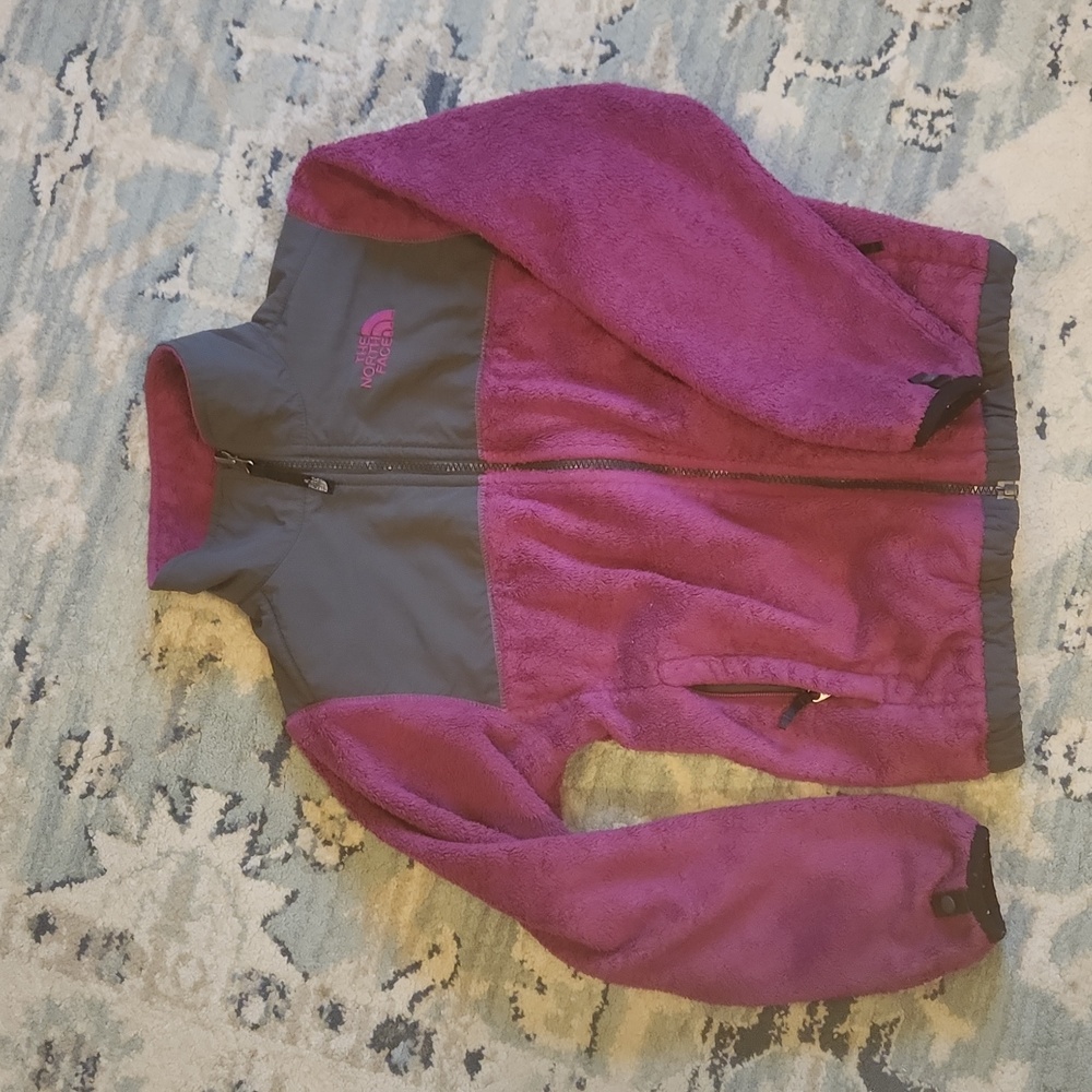 The North Face, girls size 10/12 coat, purple, excellent used condition